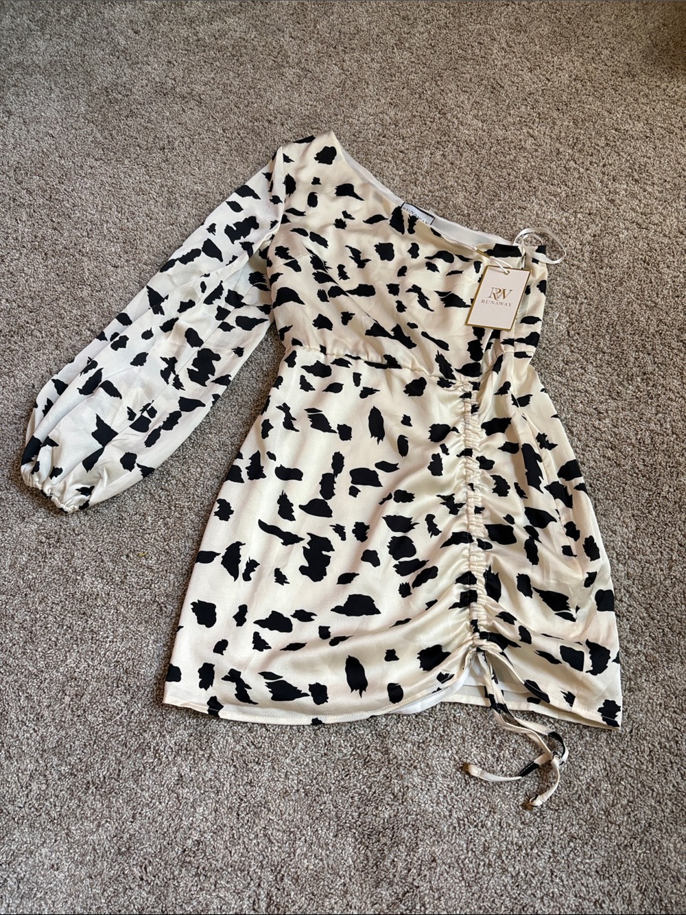R/W One-Shoulder Ruched Mini Dress in Black and White